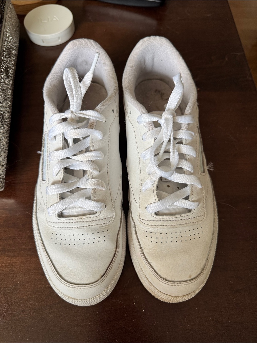 Reebok White Sneakers. Size 9.
